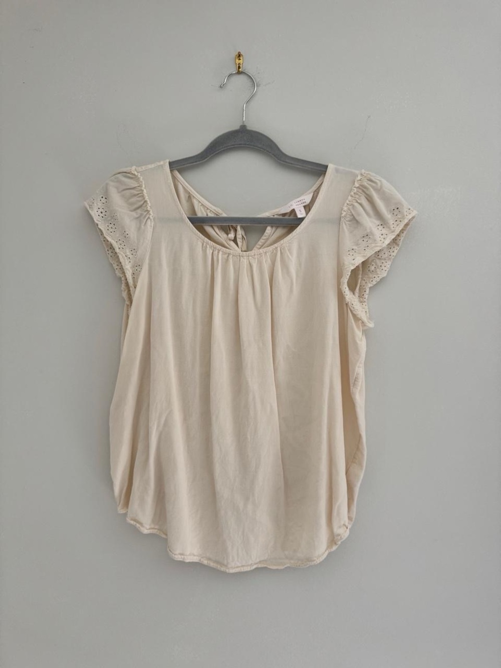 Lauren Conrad Women's Cream Eyelet Flutter Sleeve Blouse